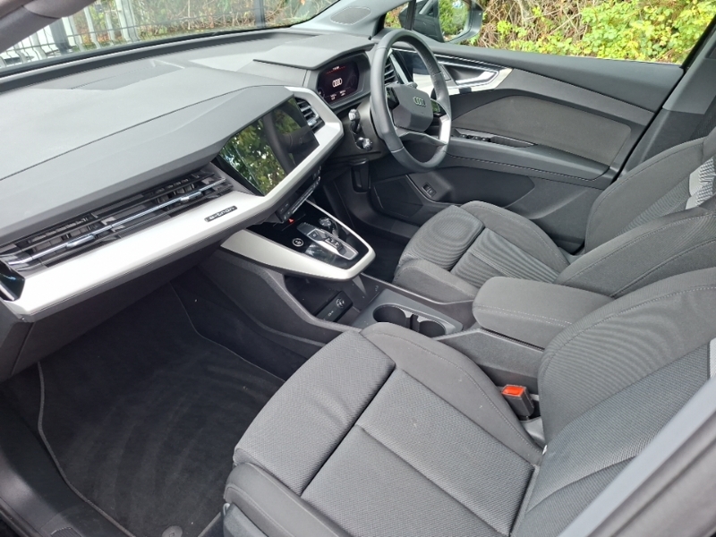 Audi Q4 E Tron 125Kw 35 55Kwh Sport Black #5