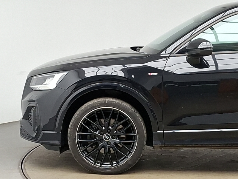 Audi Q2 Audi Estate 30 Tfsi Black Edition Black #19
