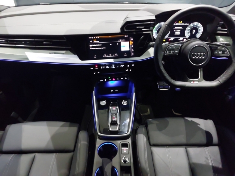 Audi A3 Black Edition 35 Tfsi 150 Ps S Tronic Blue #3