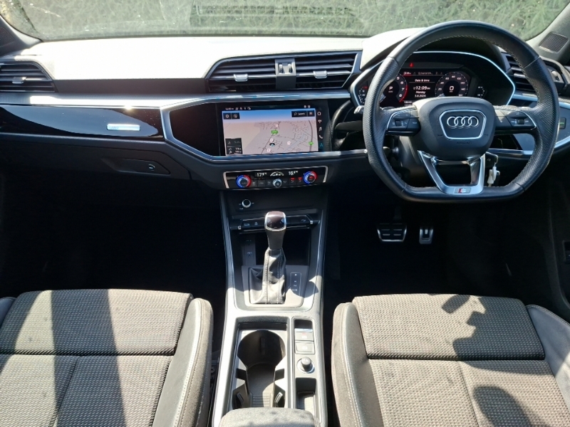 Audi Q3 35 Tfsi Black Edition S Tronic White #3