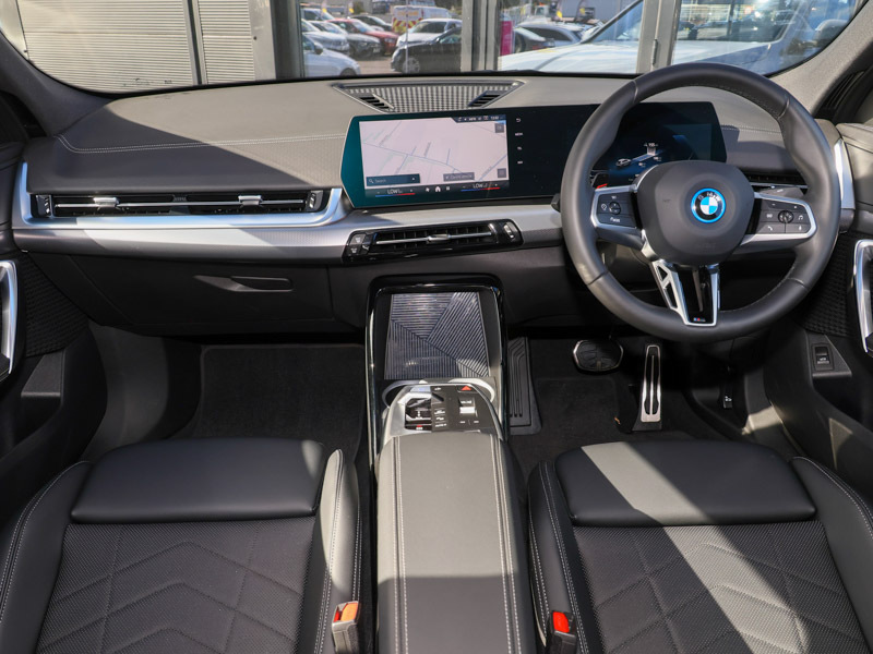 BMW iX2 230Kw Xdrive30 Shadow Edition 65Kwh Grey #4