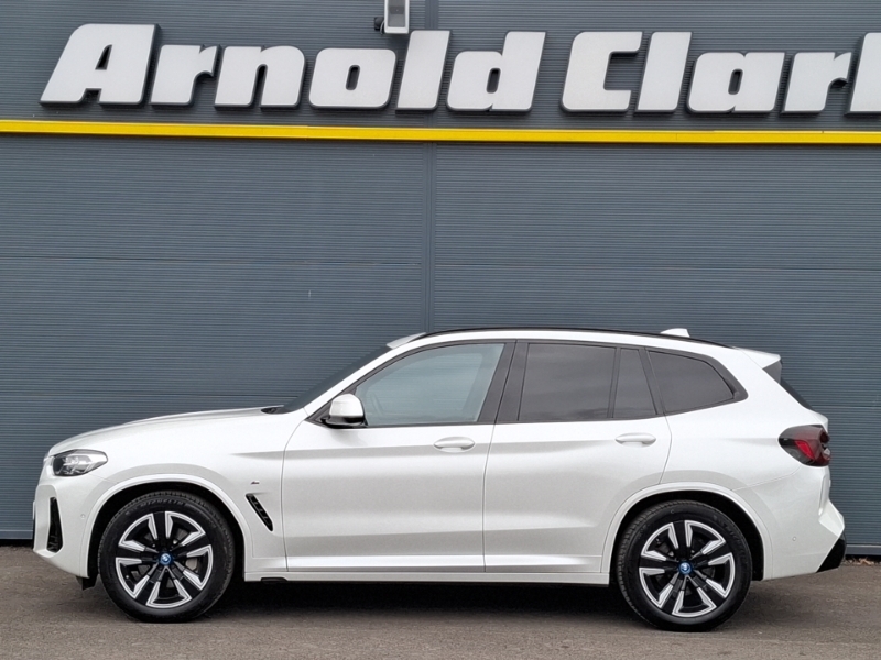 BMW iX3 210Kw M Sport 80Kwh White #4