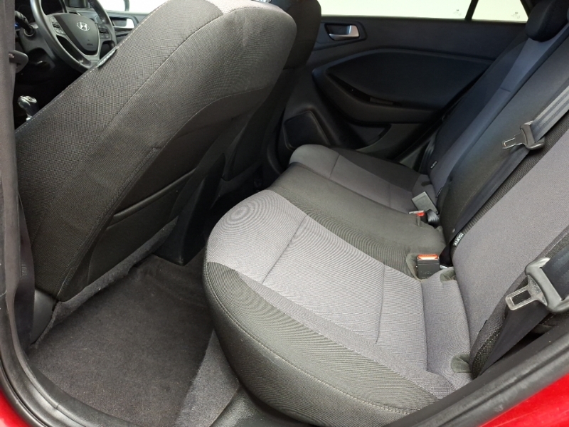 Hyundai I20 1.2 Mpi Premium Nav Red #6