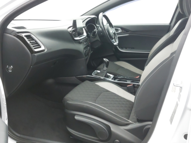 Kia Proceed 1.6 Crdi Isg Gt-line White #5