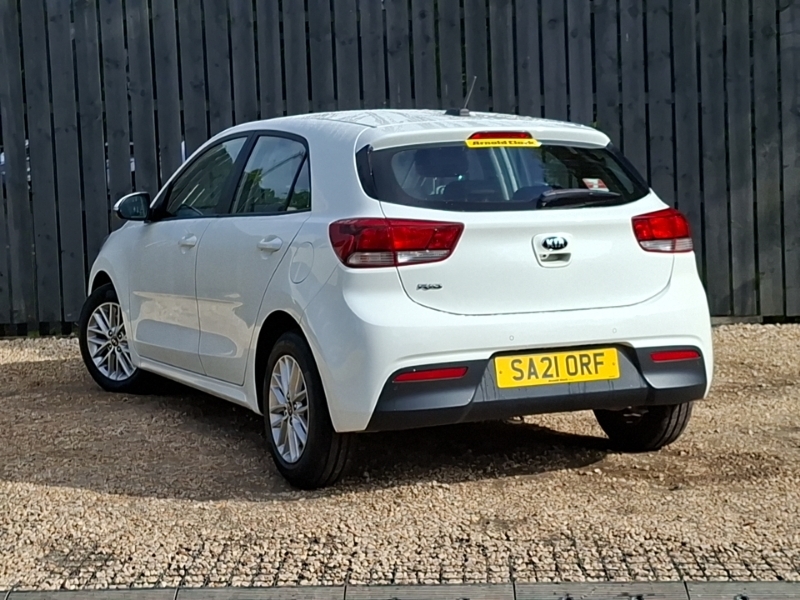 Kia RIO 1.0 T Gdi 2 White #2