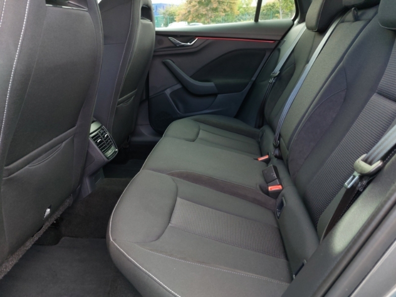 Skoda Kamiq 1.0 Tsi Design Edition Dsg Grey #6