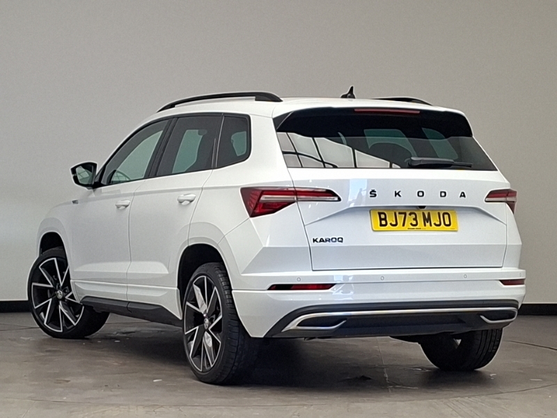 Skoda Karoq 1.5 Tsi Sportline White #2
