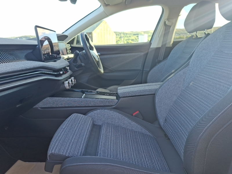 Skoda Superb 1.5 Tsi E-tec Se Technology Dsg Black #5