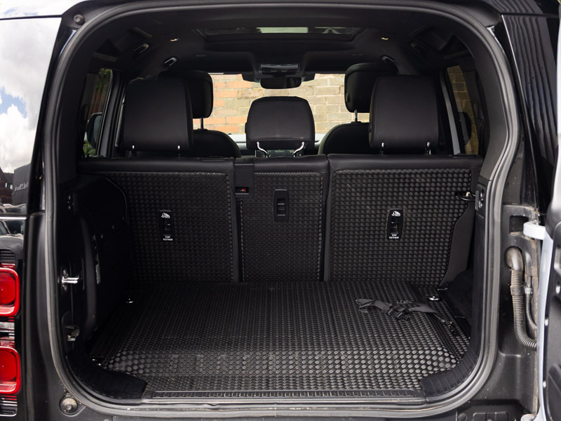 Land Rover Defender 110 Defender Se D Mhev Black #19