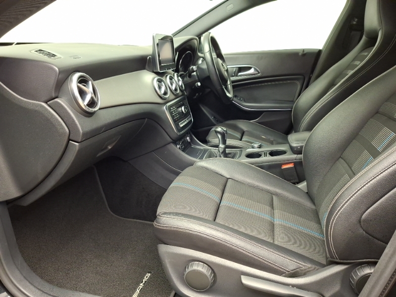 Mercedes-Benz CLA Class Cla 180 Sport Black #5