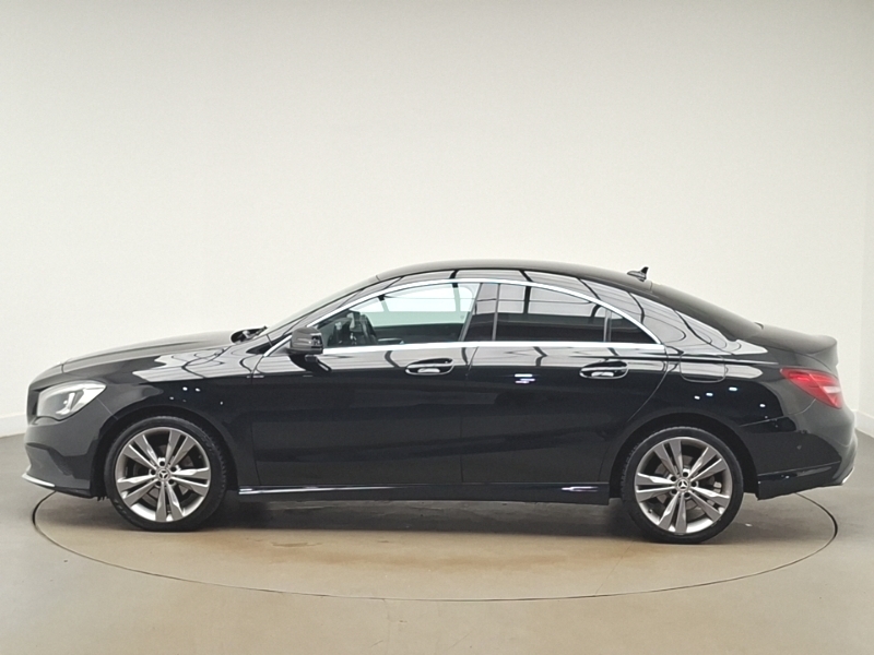 Mercedes-Benz CLA Class Cla 180 Sport Black #4