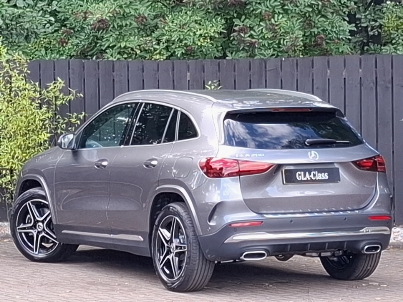 Mercedes-Benz GLA Class Gla 200 Amg Line Executive Grey #2