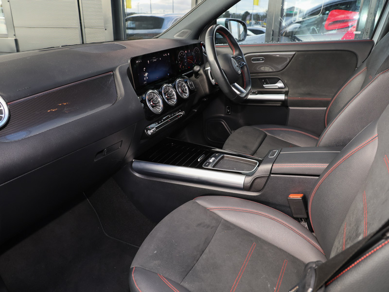 Mercedes-Benz GLA Class Gla 180 Sport Edition Black #5