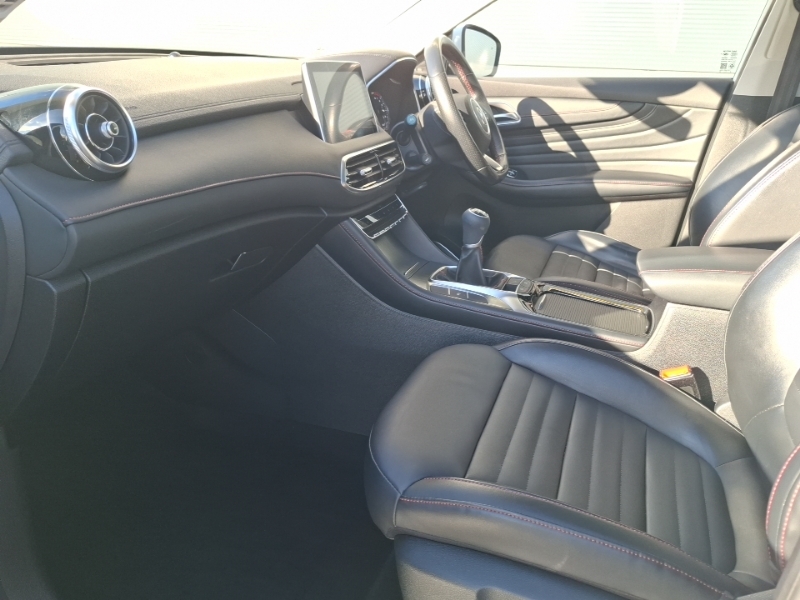 MG HS 1.5 T Gdi Exclusive Suv Dct Black #5