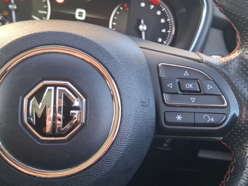 MG HS 1.5 T Gdi Exclusive Suv Dct Black #13