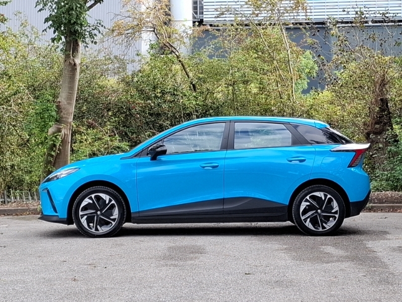 MG MG4 150Kw Se Ev Long Range 64Kwh Blue #4