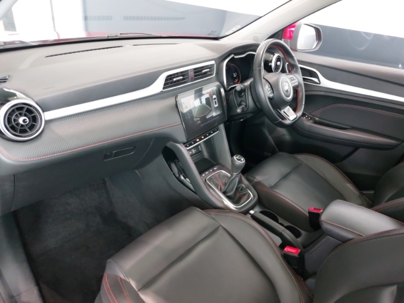 MG ZS 1.0T Gdi Exclusive Red #5