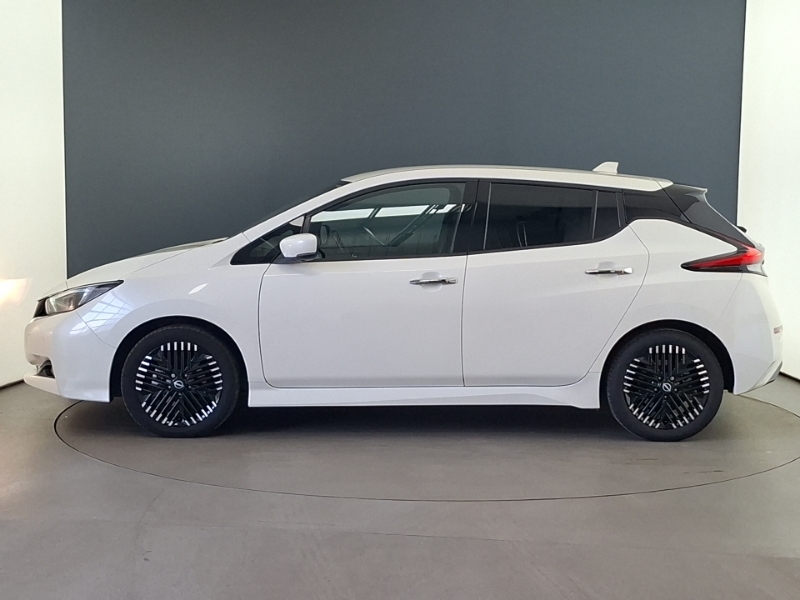 Nissan Leaf 110Kw N-connecta 39Kwh White #4