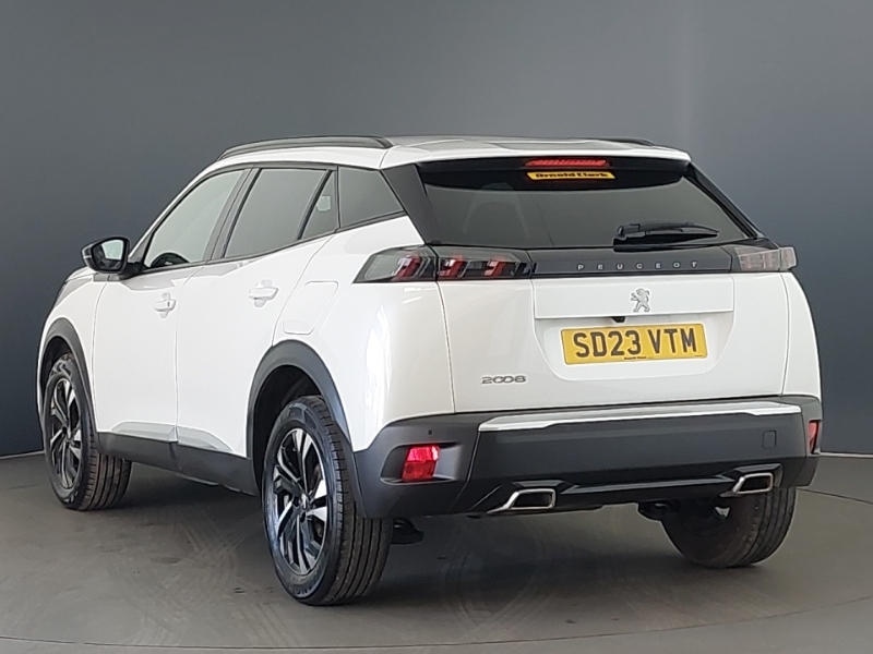 Peugeot 2008 1.2 Puretech 130 Allure Premium White #2