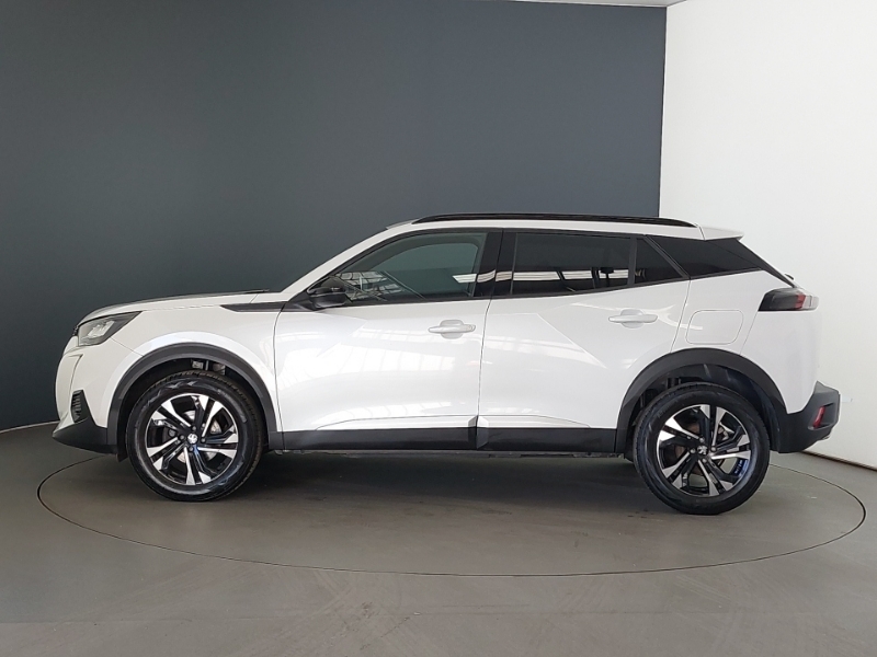 Peugeot 2008 1.2 Puretech 130 Allure Premium White #4