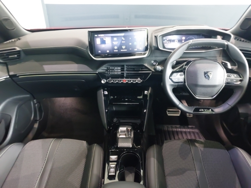 Peugeot 2008 1.2 Puretech 130 Gt Eat8 Red #3