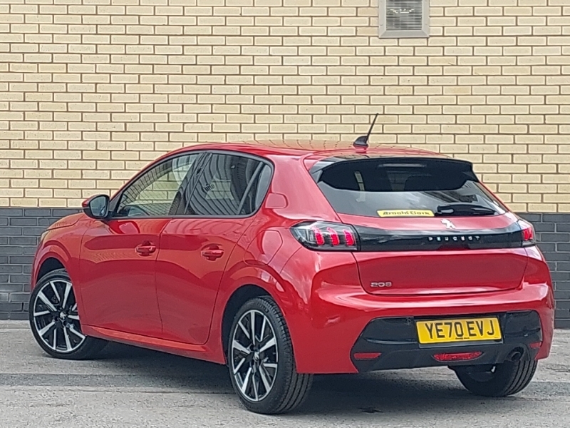 Peugeot 208 1.2 Puretech 100 Allure Red #2