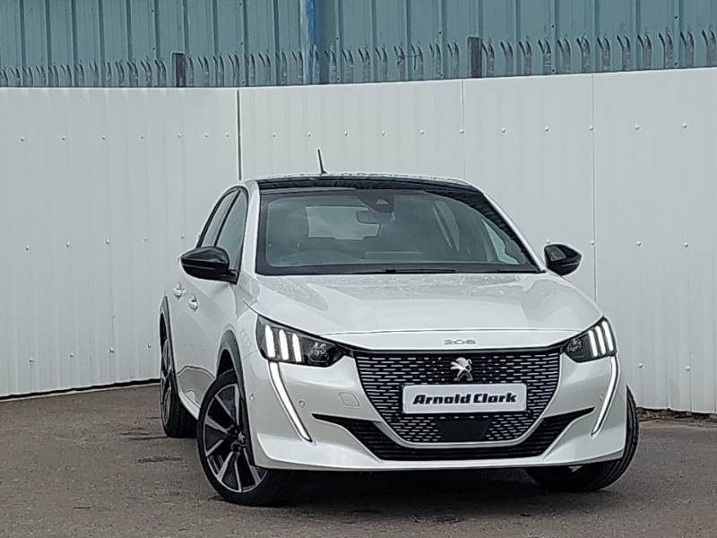 Peugeot e-208 100Kw Gt Premium 50Kwh White