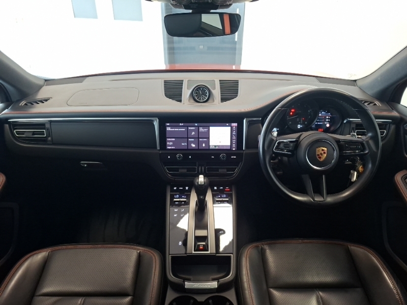 Porsche Macan 5dr Pdk Orange #3