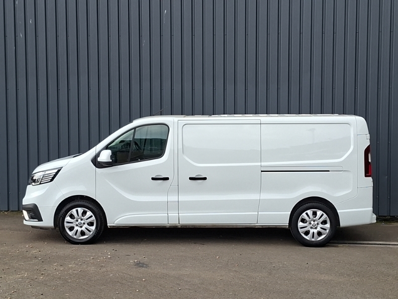 Renault Trafic Ll30 Blue Dci 130 Extra Safety Van White #4