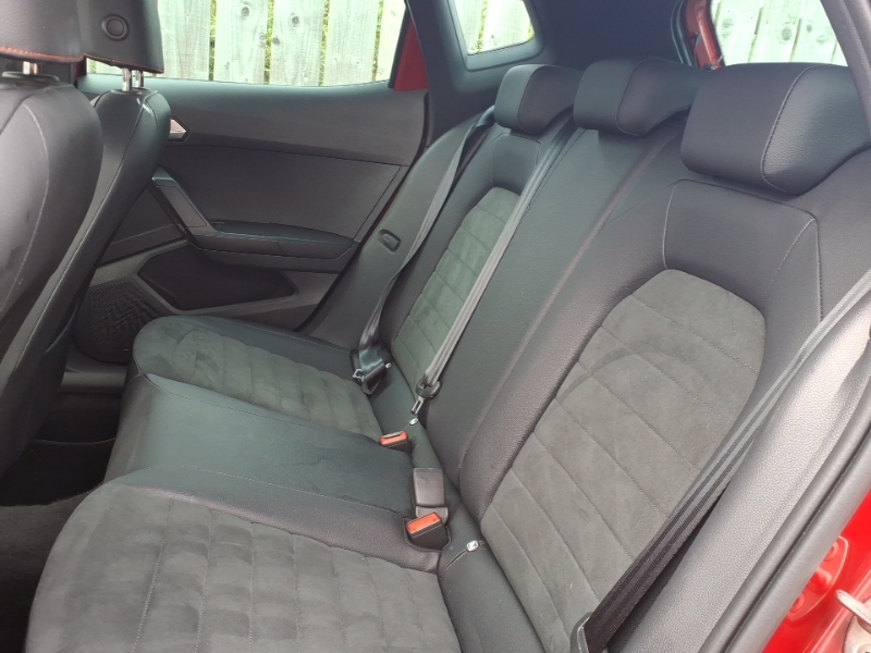 Seat Arona 1.0 Tsi 115 Fr Sport Red #6