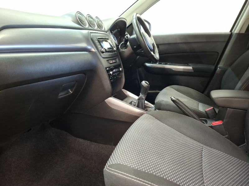 Suzuki Vitara 1.0 Boosterjet Sz4 White #5
