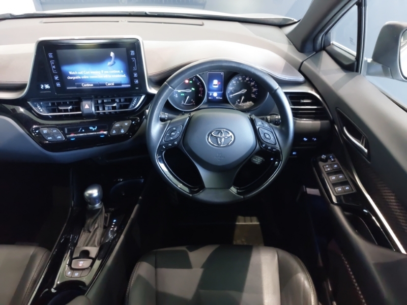 Toyota C-Hr White #8