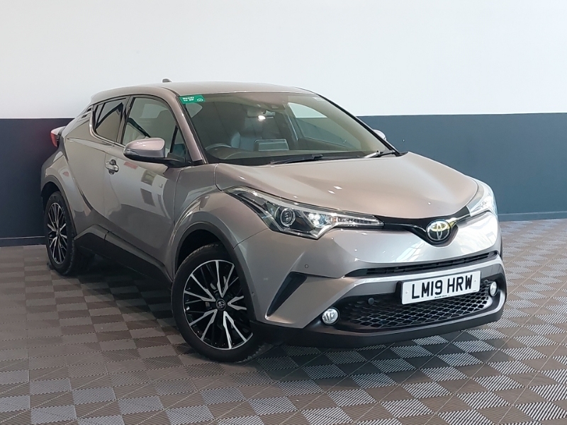 Toyota C-Hr White #1