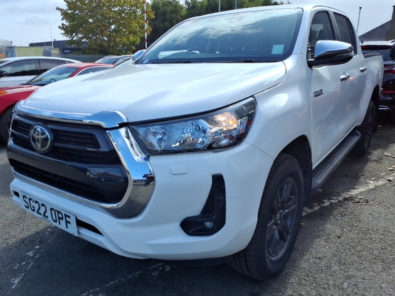 Toyota HILUX Icon Dcab Pick Up 2.4 D-4d White