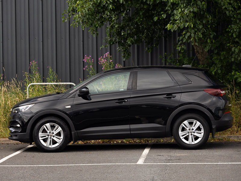 Vauxhall Grandland X 1.2 Turbo Se Black #4