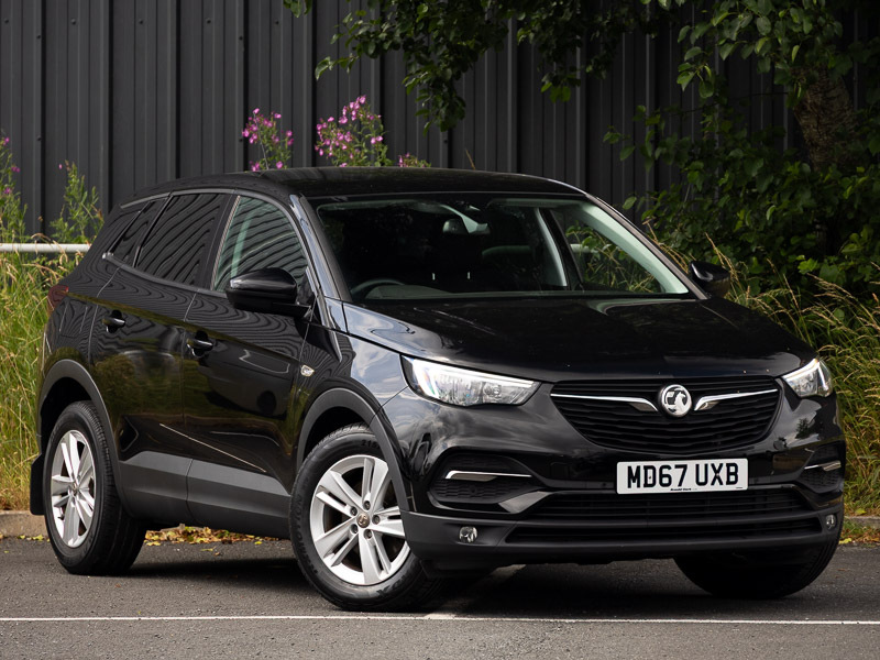 Vauxhall Grandland X 1.2 Turbo Se Black