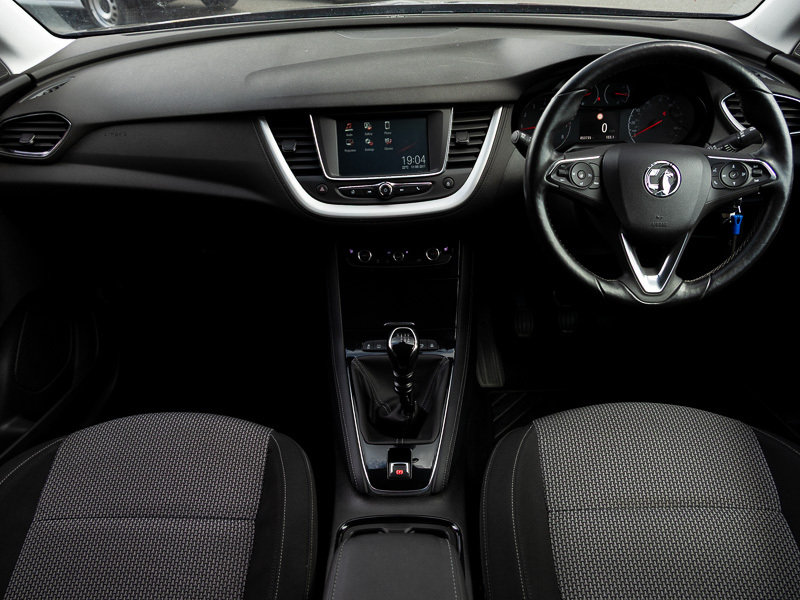 Vauxhall Grandland X 1.2 Turbo Se Black #3