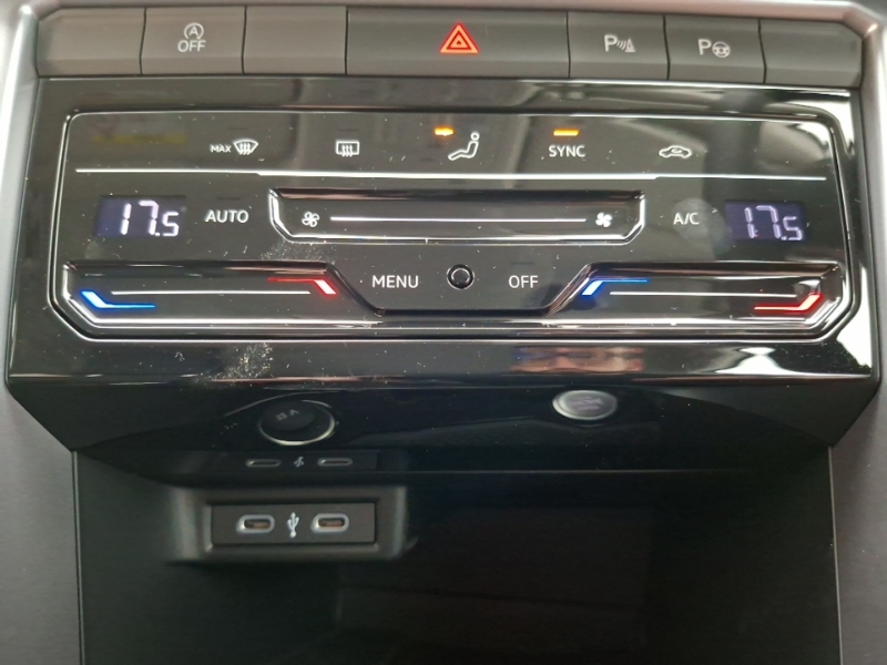 Volkswagen T-Roc 1.5 Etsi 150 R-line Dsg Tech Pack Blue #16