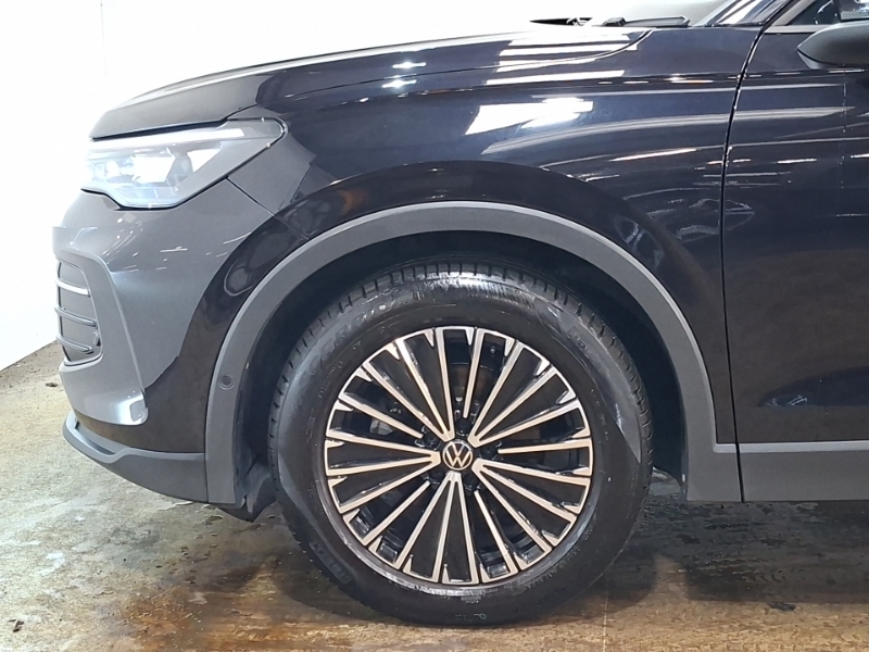 Volkswagen Tiguan Match White #19