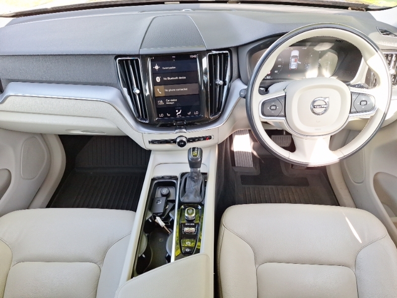 Volvo XC60 2.0 D4 Momentum Awd Geartronic Grey #3