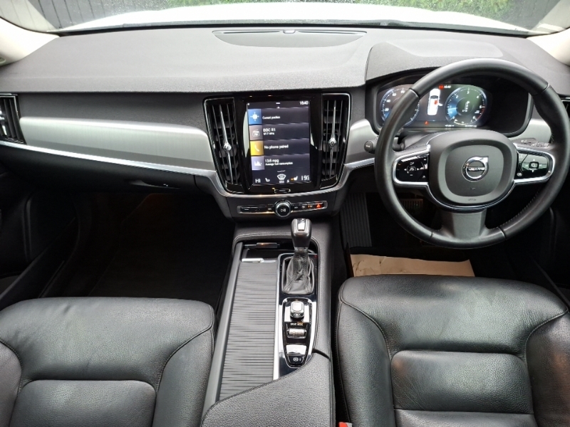 Volvo S90 2.0 D4 Momentum Geartronic White #3