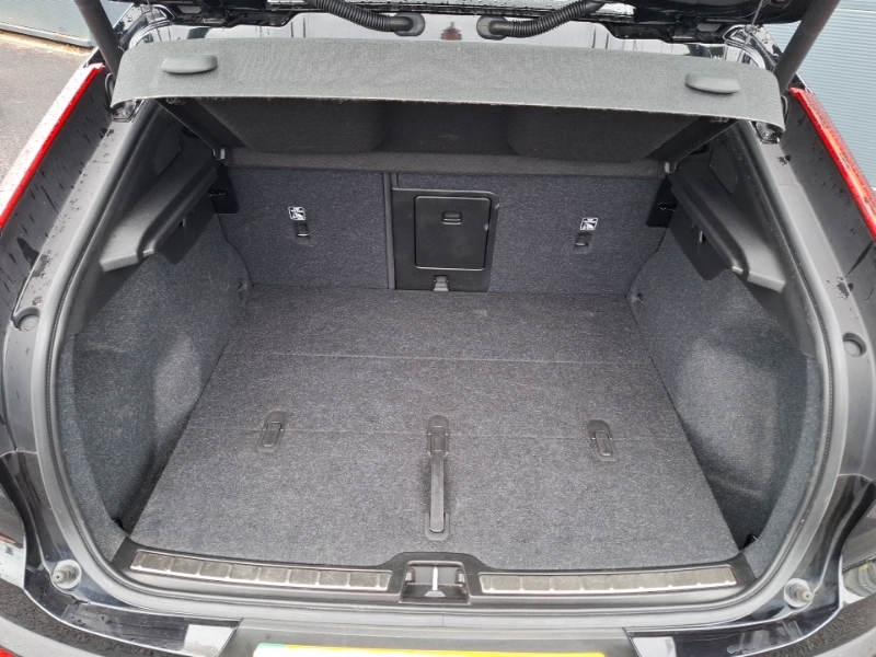 Volvo C40 170Kw Recharge Core 69Kwh Black #18