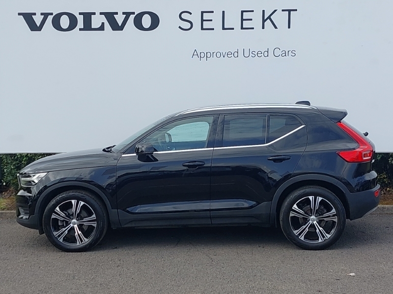 Volvo XC40 2.0 B4p Inscription Awd Black #4