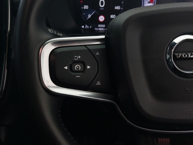 Volvo XC40 R-design Pro, B4 Mild Hybrid Black #12