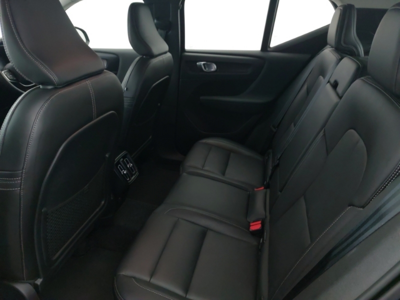 Volvo XC40 R-design Pro, B4 Mild Hybrid Black #6