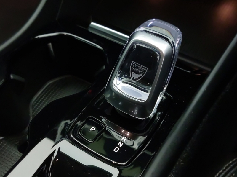 Volvo XC40 R-design Pro, B4 Mild Hybrid Black #16