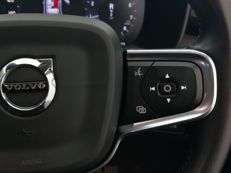 Volvo XC40 R-design Pro, B4 Mild Hybrid Black #13