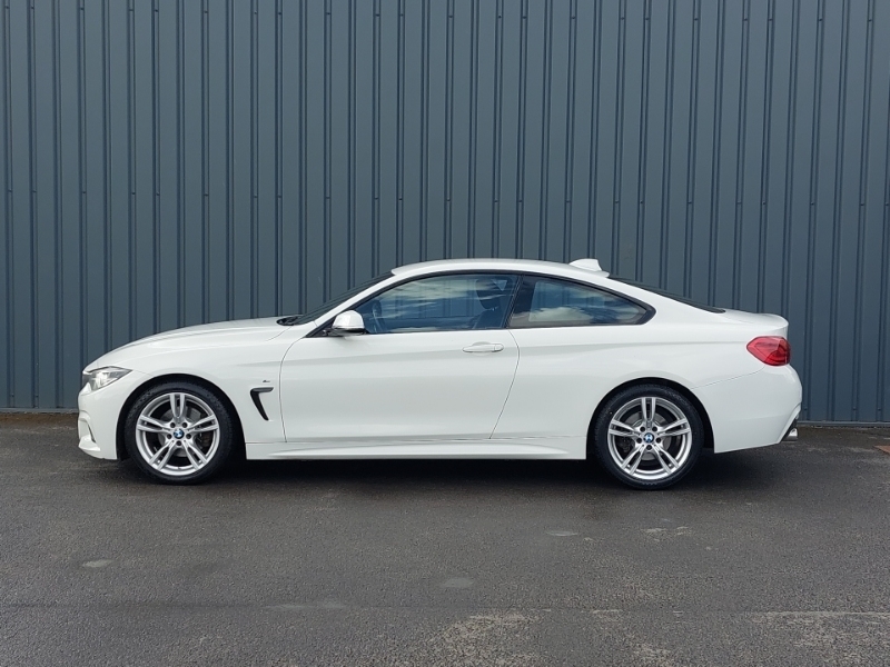 BMW 4 Series 420D 190 M Sport Professional Media White #4