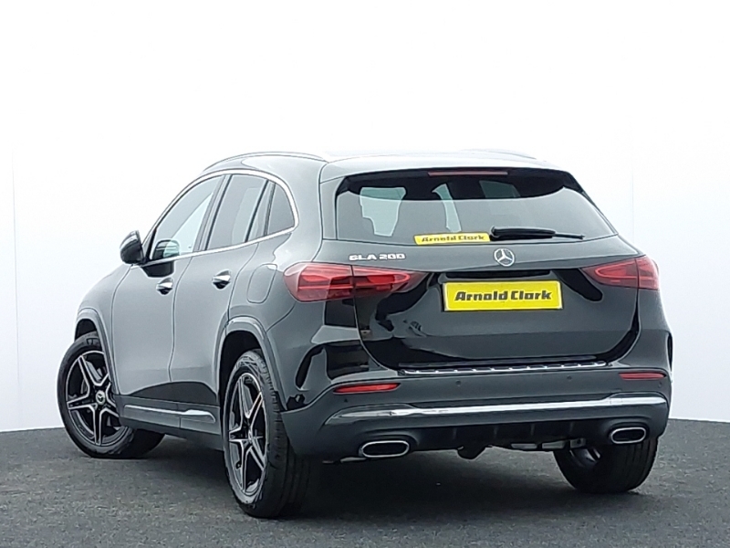 Mercedes-Benz GLA Class Gla 200 Amg Line Executive Black #2