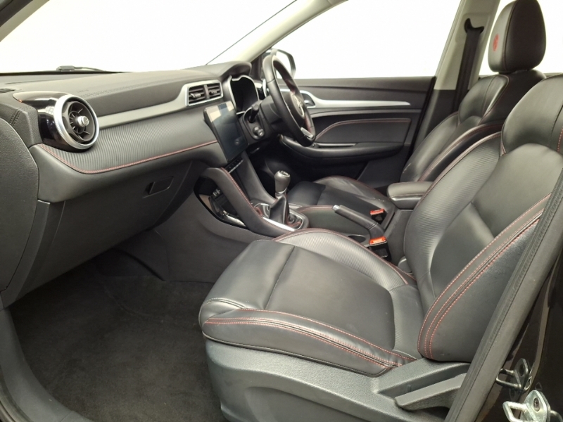 MG ZS 1.5 Vti-tech Exclusive Black #5